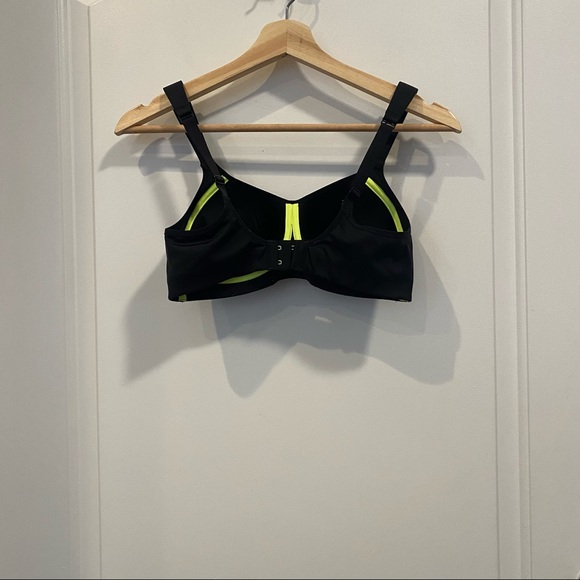 Nike Pro Hero High-Impact Dri-Fit Sport Bra - Picture 3 of 3